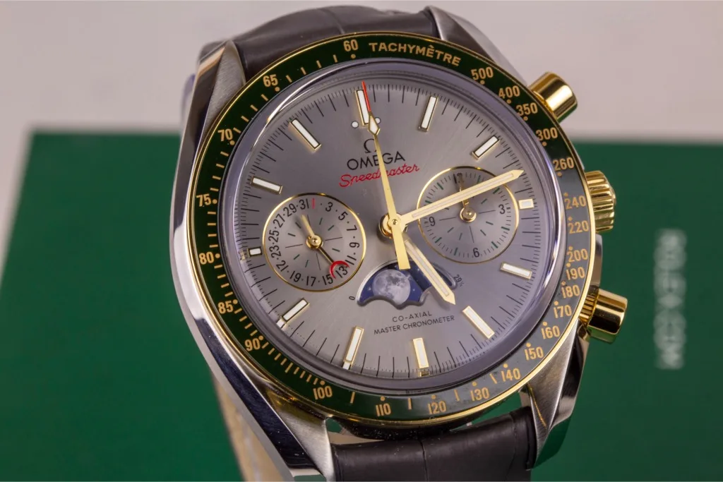 Omega Speedmaster Moonphase 44.25mm