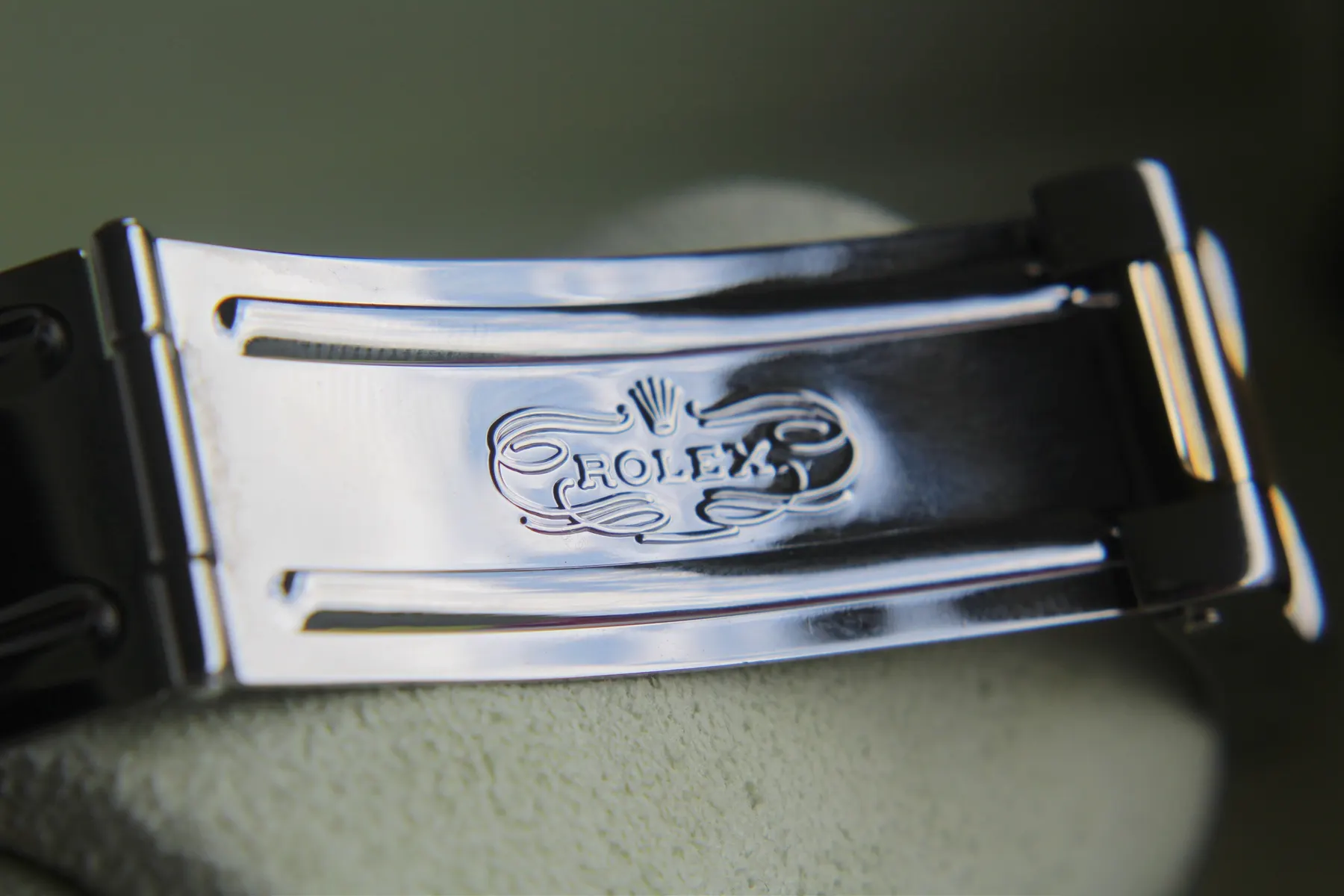 Rolex Yacht-Master 40mm — MOP Two-Tone 3